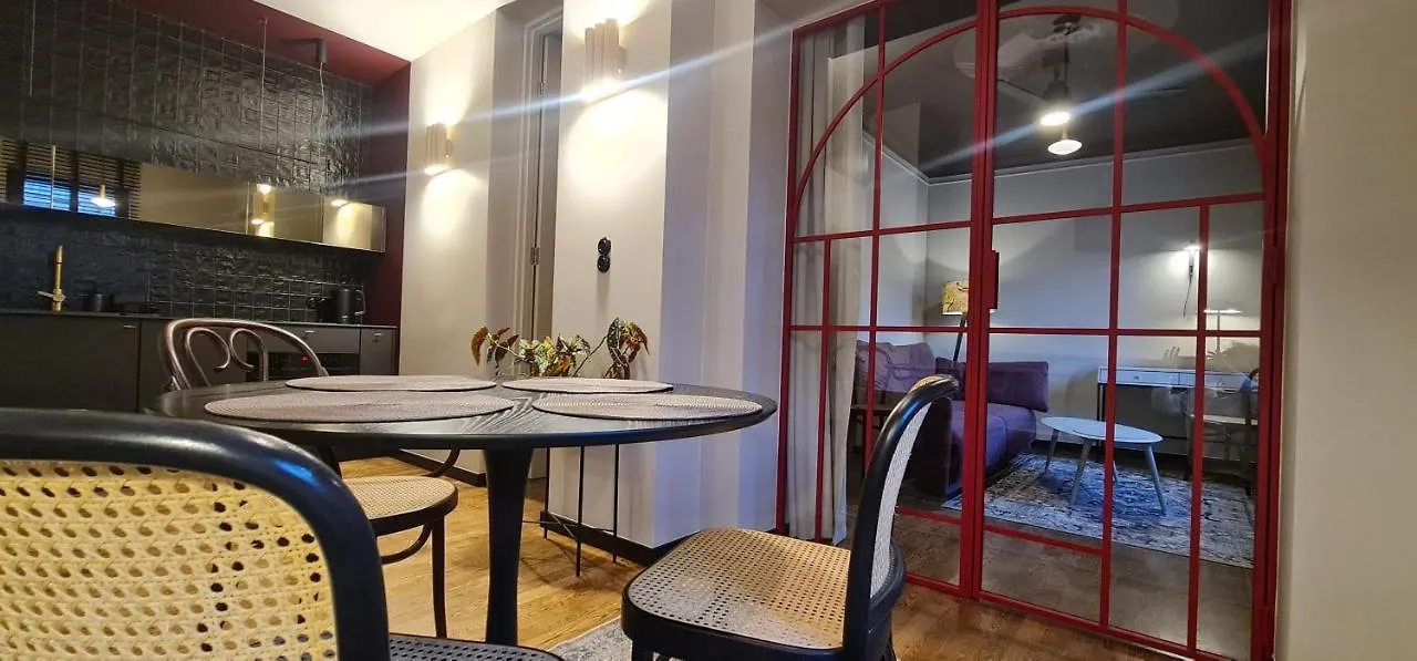 Entu Apartamenty Odrzanska Breslavia