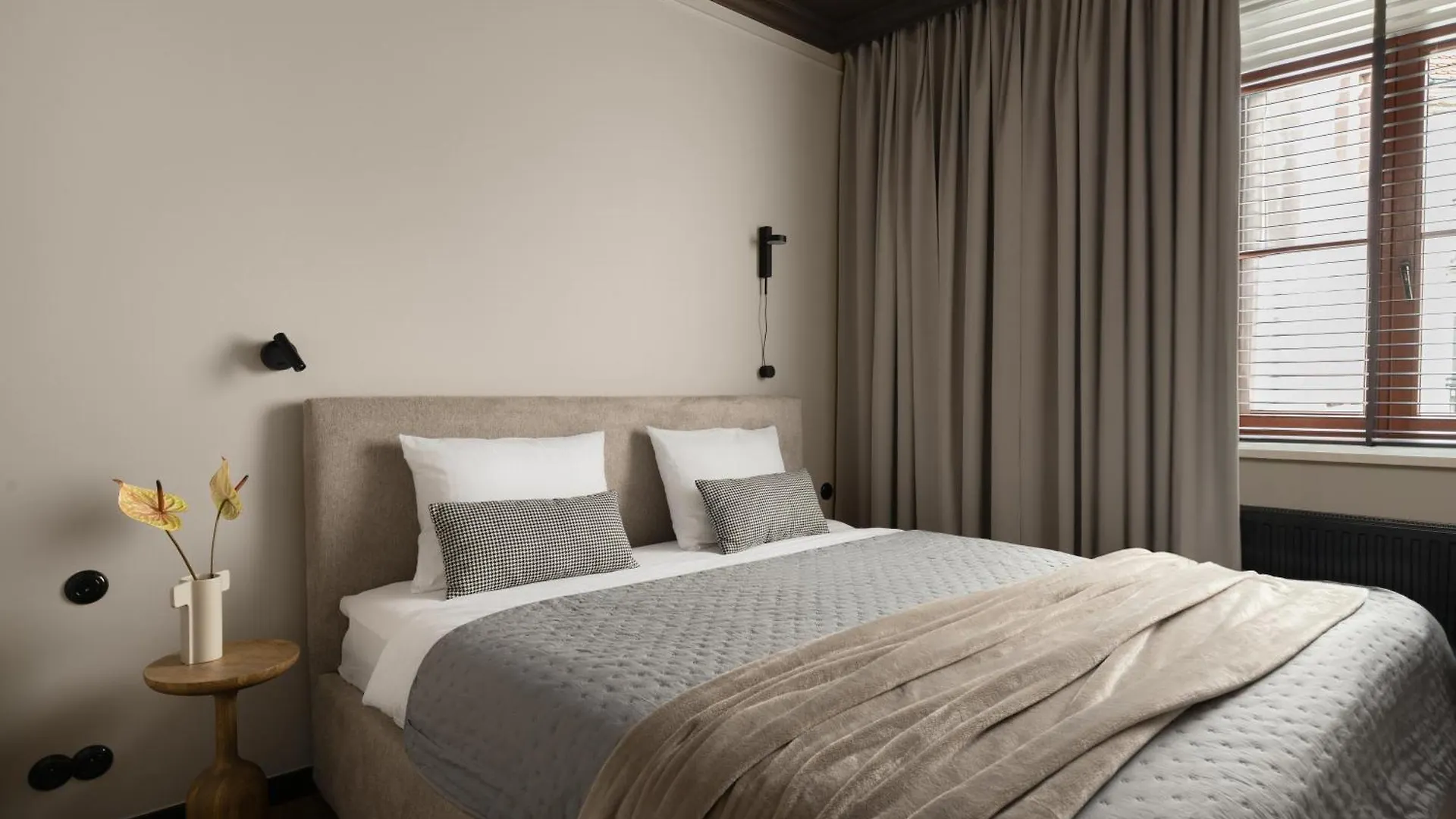 Entu Apartamenty Odrzanska Breslavia Polonia